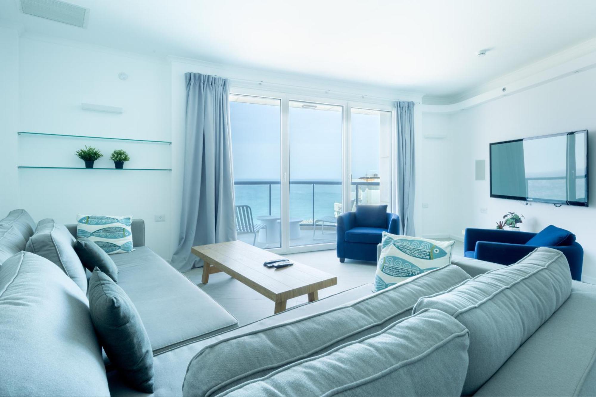 Superb Beachfront Apartments With Shelter By Sea N' Rent Tel Aviv Exterior foto