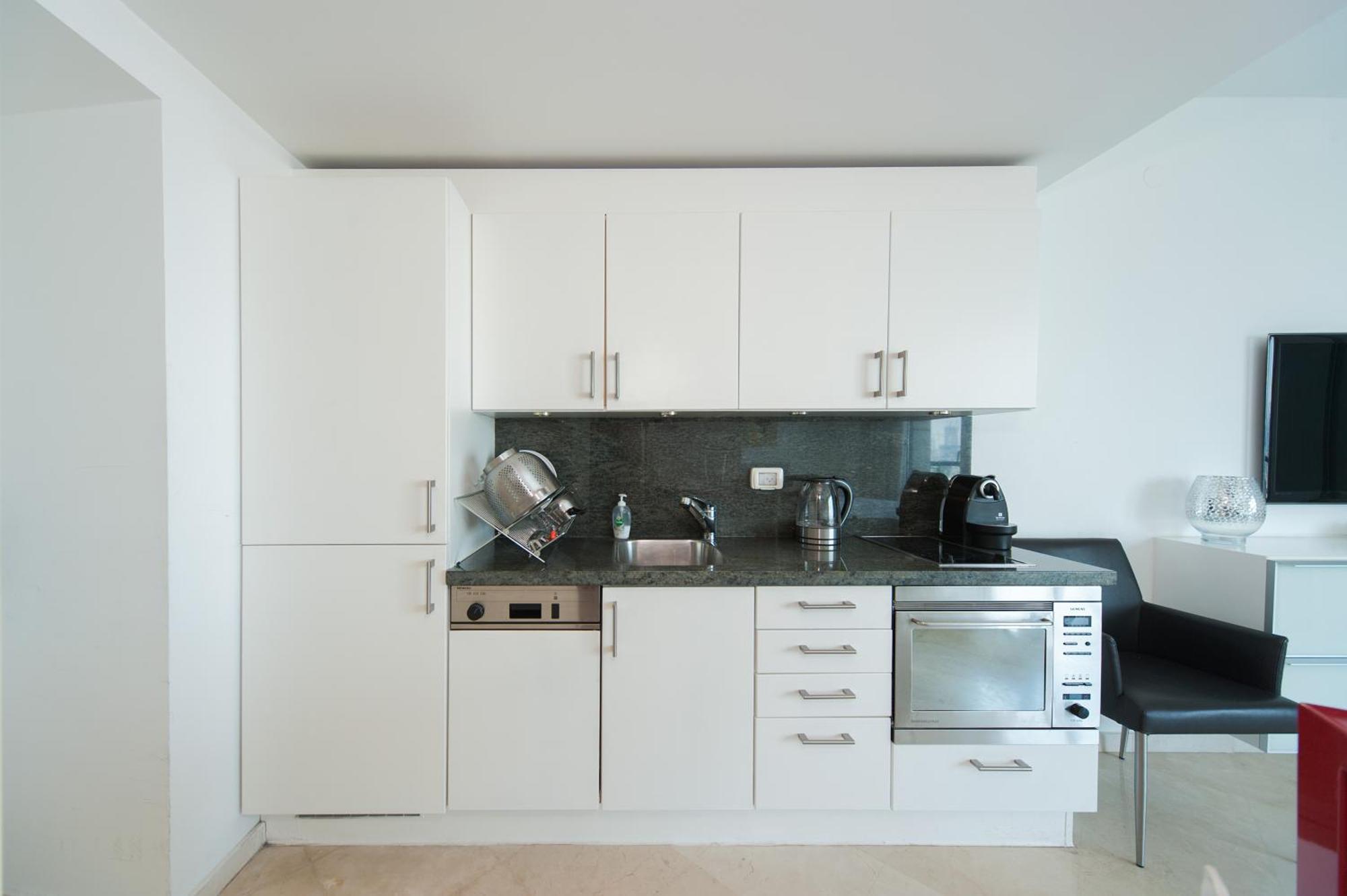 Superb Beachfront Apartments With Shelter By Sea N' Rent Tel Aviv Quarto foto